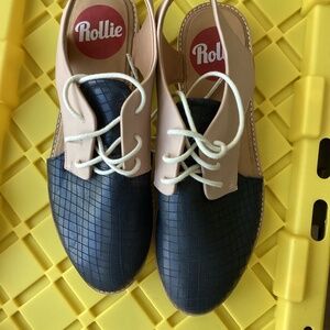 NWOT Rollie navy and blush leather cut out side sling backs size 37